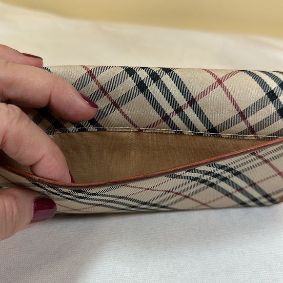 Burberry Leather and Canvas Long Wallet w/ unbranded crossbody chain & insert - Picture 16 of 16